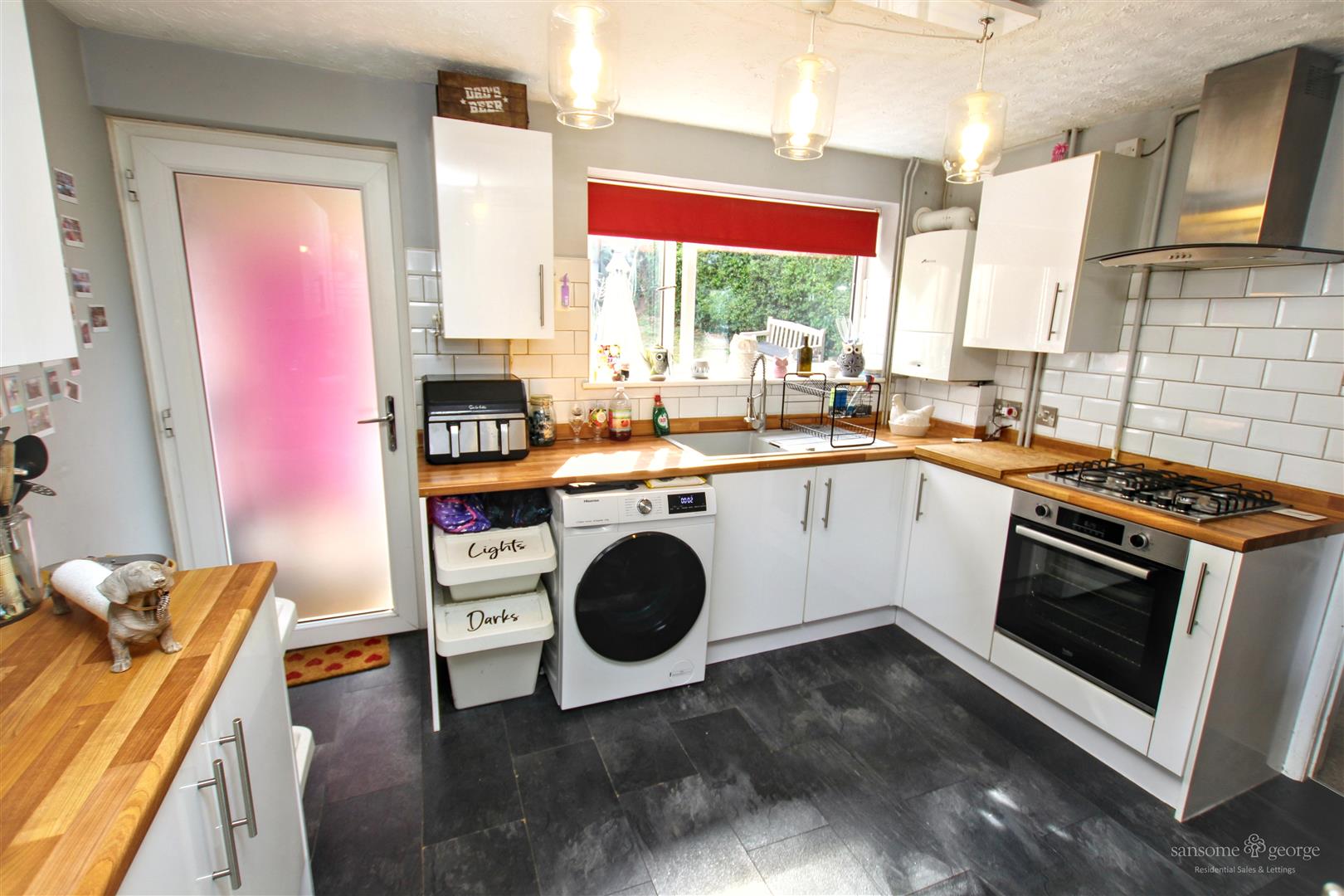 3 bed property in Vale Crescent, Reading